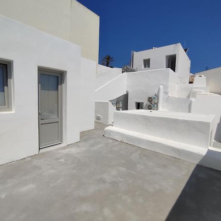 V D Fira Rooms Bagian luar foto