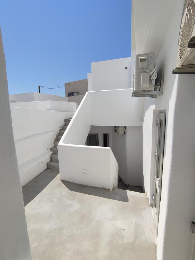 V D Fira Rooms Bagian luar foto