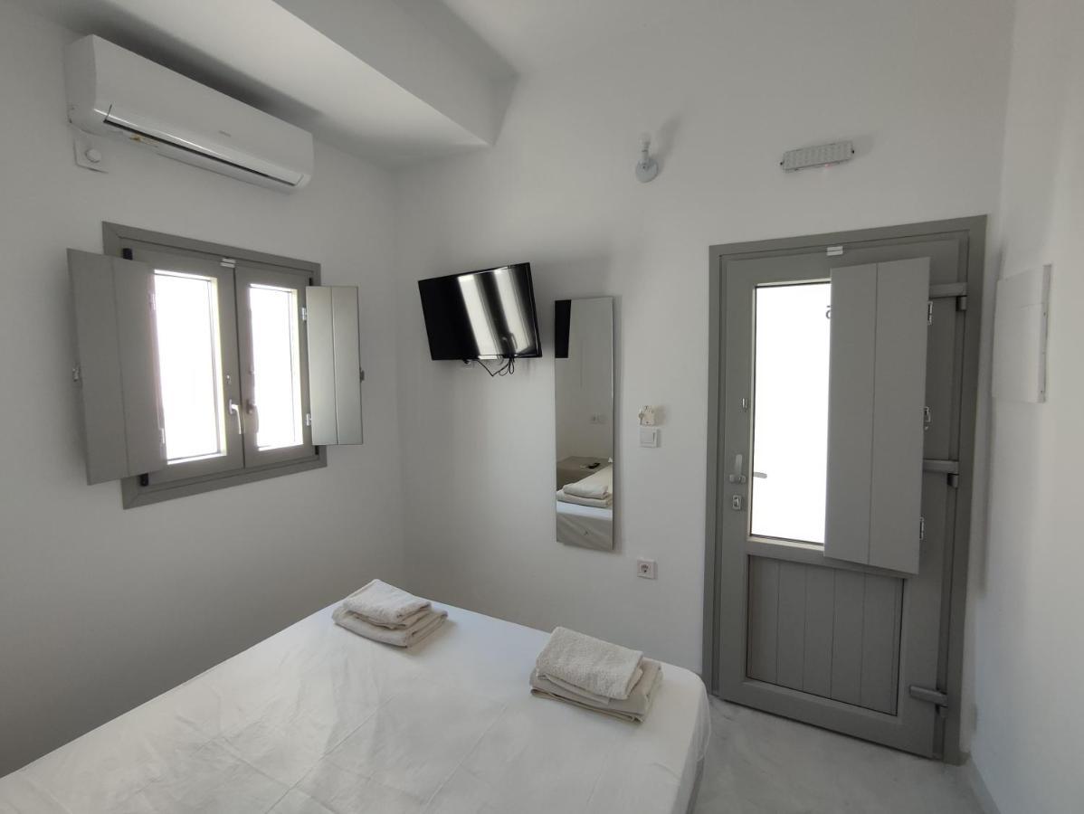 V D Fira Rooms Bagian luar foto